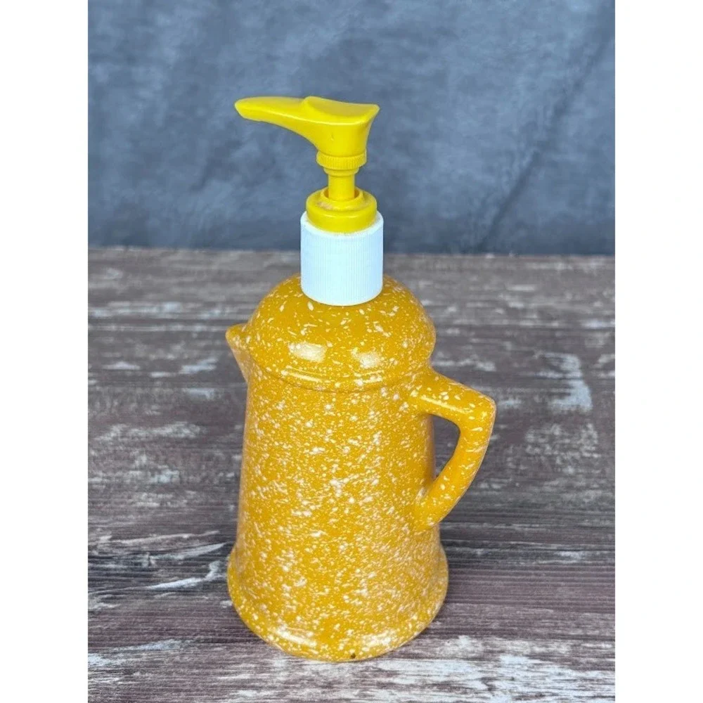 Vintage Avon Country Style Yellow Coffee Pot Shaped Lotion Dispenser 10‎ fl oz